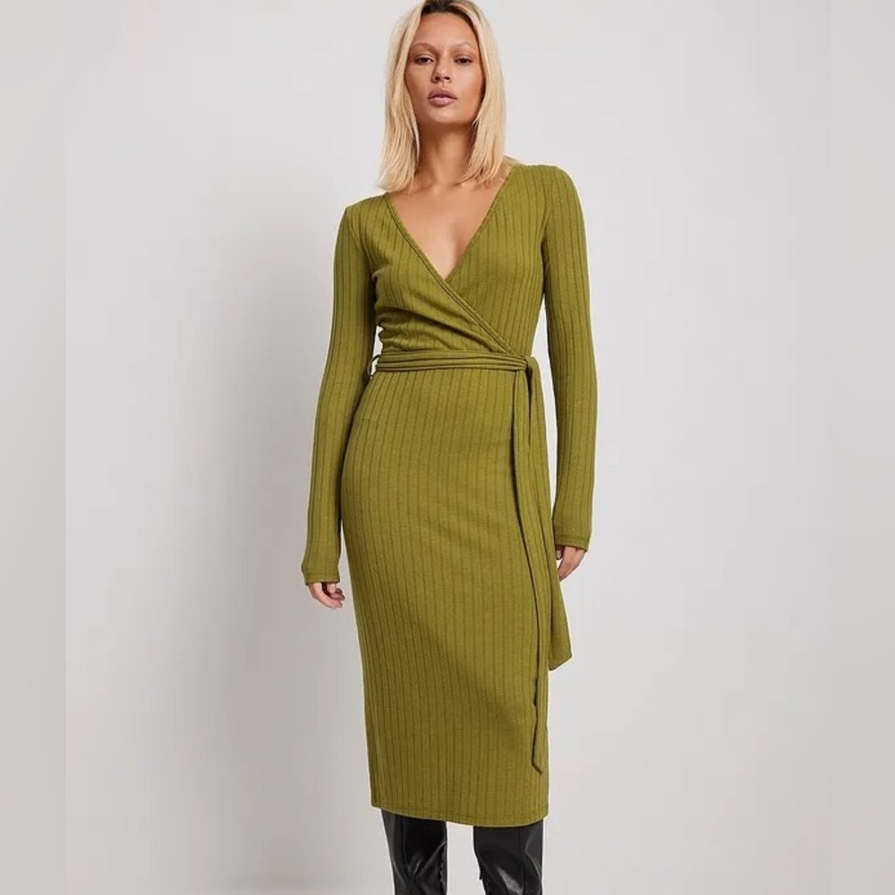 NA-KD Ribbed Wrap Belted Midi Dress